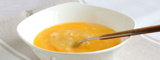 омлет с помидорами, сыром и зеленью. Шаг 5