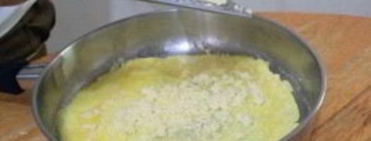 омлет с сыром. Шаг 5