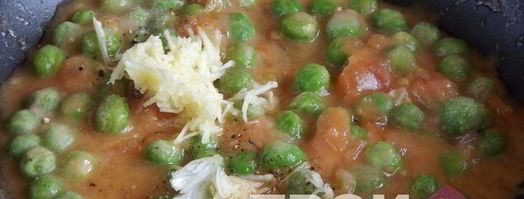 омлет с томатами и зеленым горошком. Шаг 7