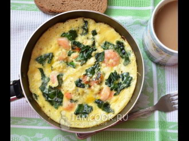 Рецепт омлета со шпинатом и креветками