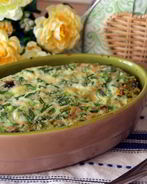 Зеленый омлет с брокколи, шампиньонами и кускусом