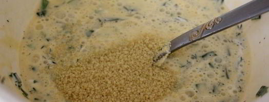 зеленый омлет с брокколи, шампиньонами и кускусом. Шаг 3