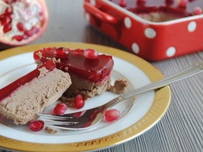 Рецепт куриного паштета под гранатовым желе