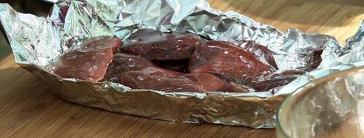 паштет из индюшачьей печенки с вареньем из кислых томатов. Шаг 4