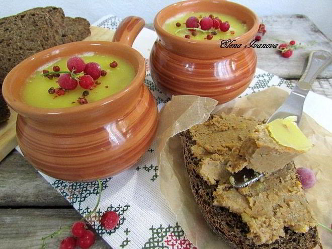 Рецепт паштета из куриных желудков с морковью и луком