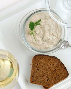 Паштет из скумбрии холодного копчения