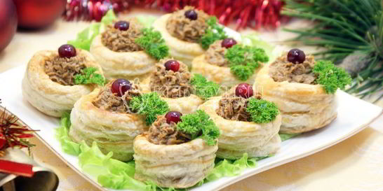 Праздничный паштет в волованах