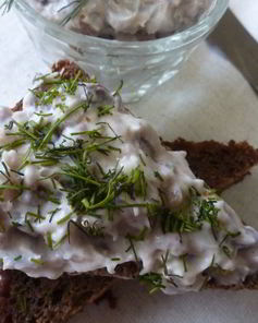 Селедочный паштет с творожным сыром