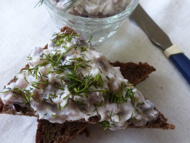 Рецепт селедочного паштета с творожным сыром