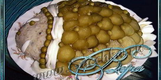 Селедочный паштет в виде рыбы