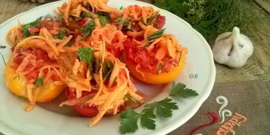 Помидоры с морковкой