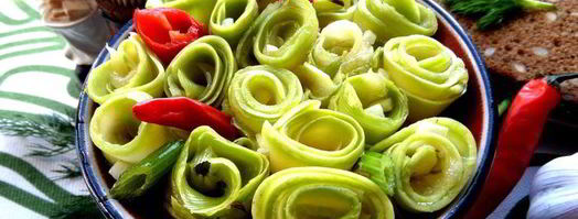 маринованные роллы из молодых кабачков. Шаг 23