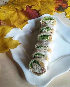 Ролл с печенью трески