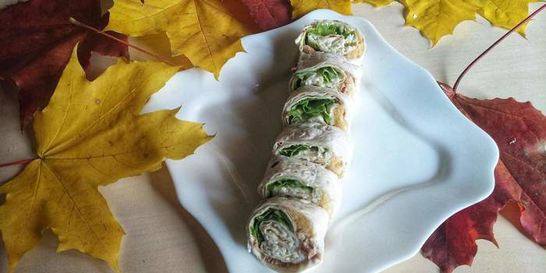 Ролл с печенью трески