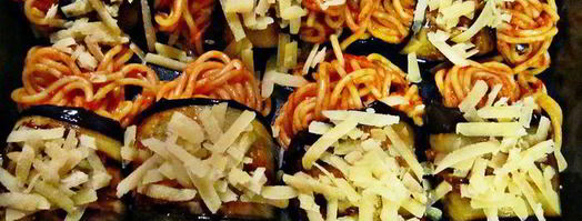 роллы из баклажанов со спагетти. Шаг 10