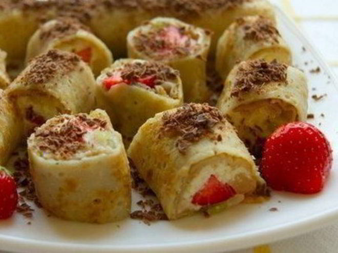 Рецепт роллов из блинов с творожной начинкой