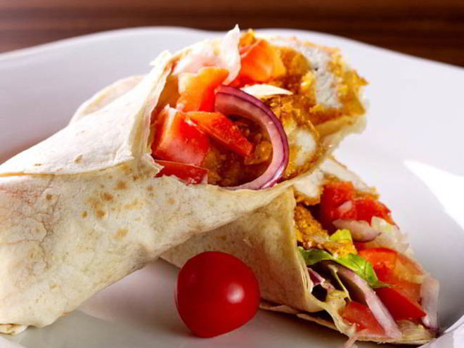 Рецепт роллов из лаваша с курицей, болгарским перцем и луком