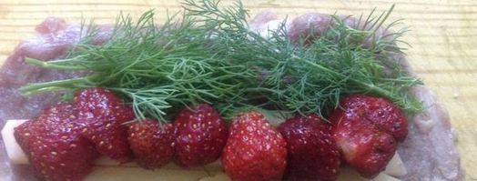 роллы из телятины с клубничным соусом. Шаг 5