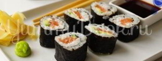 роллы с лососем и филадельфией. Шаг 14