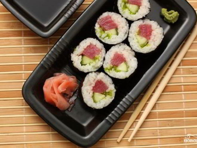 Рецепт роллов с тунцом и огурцом