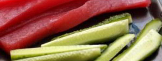 роллы с тунцом и огурцом. Шаг 4