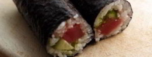 роллы с тунцом и огурцом. Шаг 6