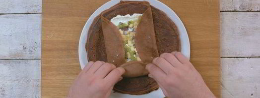 сладкие блинные роллы. Шаг 10