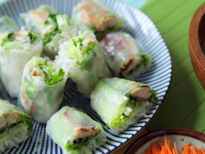 Рецепт тайских спринг-роллы со скумбрией