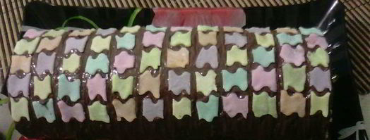 бисквитный рулет с мастикой. Шаг 3