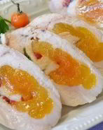 Куриные рулетики с курагой и горьким перцем