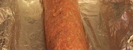 мясной рулет, фаршированный яйцами. Шаг 5