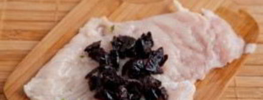 рулет из курицы с черносливом. Шаг 4