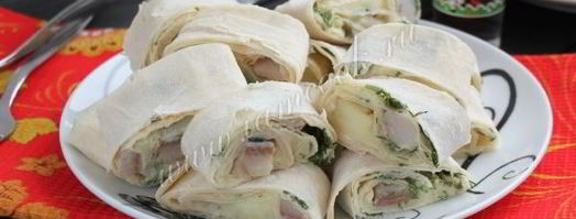 рулет из лаваша с селедкой. Шаг 11