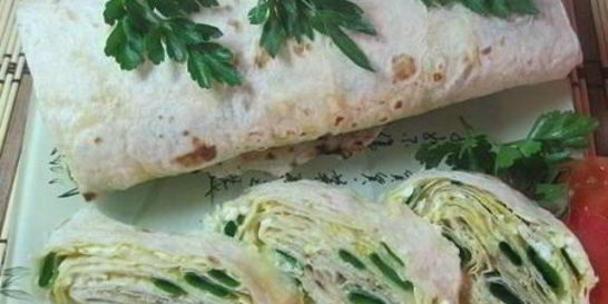 Рулет из лаваша с сыром