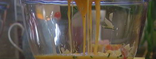 рулет из омлета с ветчиной и сыром. Шаг 7