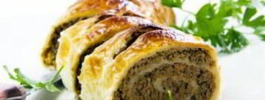 рулет из слоеного теста. Шаг 8