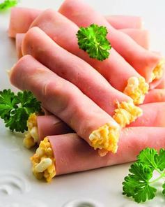 Рулетики из ветчины с сыром