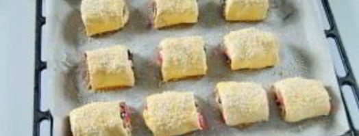 рулетики с томатами и грибами. Шаг 8