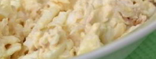 рулеты из лаваша с курицей и плавленым сырком. Шаг 4