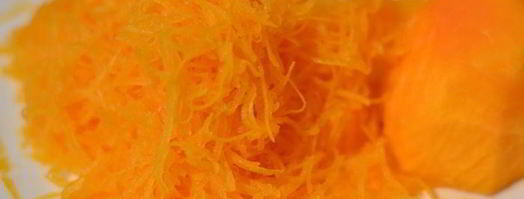 тыквенный рулет с карамелизированными тыквенными семечками. Шаг 3