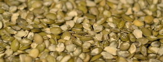 тыквенный рулет с карамелизированными тыквенными семечками. Шаг 16