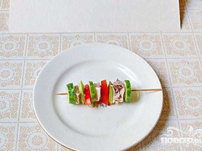 Рецепт рыбной закуски на шпажках