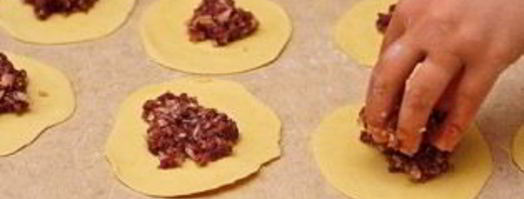 самса из слоеного теста с мясом. Шаг 5