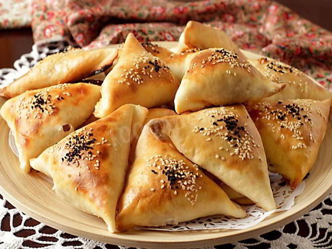 Рецепт самсы из слоеного теста в духовке