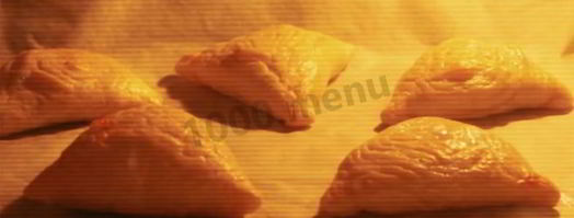 самса с фаршем из слоеного теста. Шаг 16