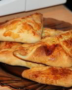 Слоеная самса с сыром