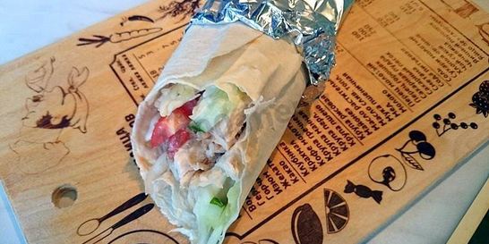 Домашняя шаурма в лаваше с курицей