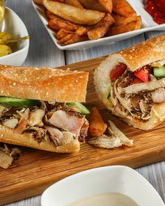 Куриная шаурма в хрустящем багете