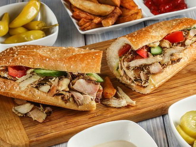 Рецепт куриной шаурмы в хрустящем багете