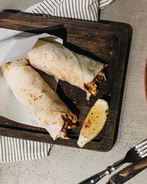 Шаурма с курицей и восточными специями